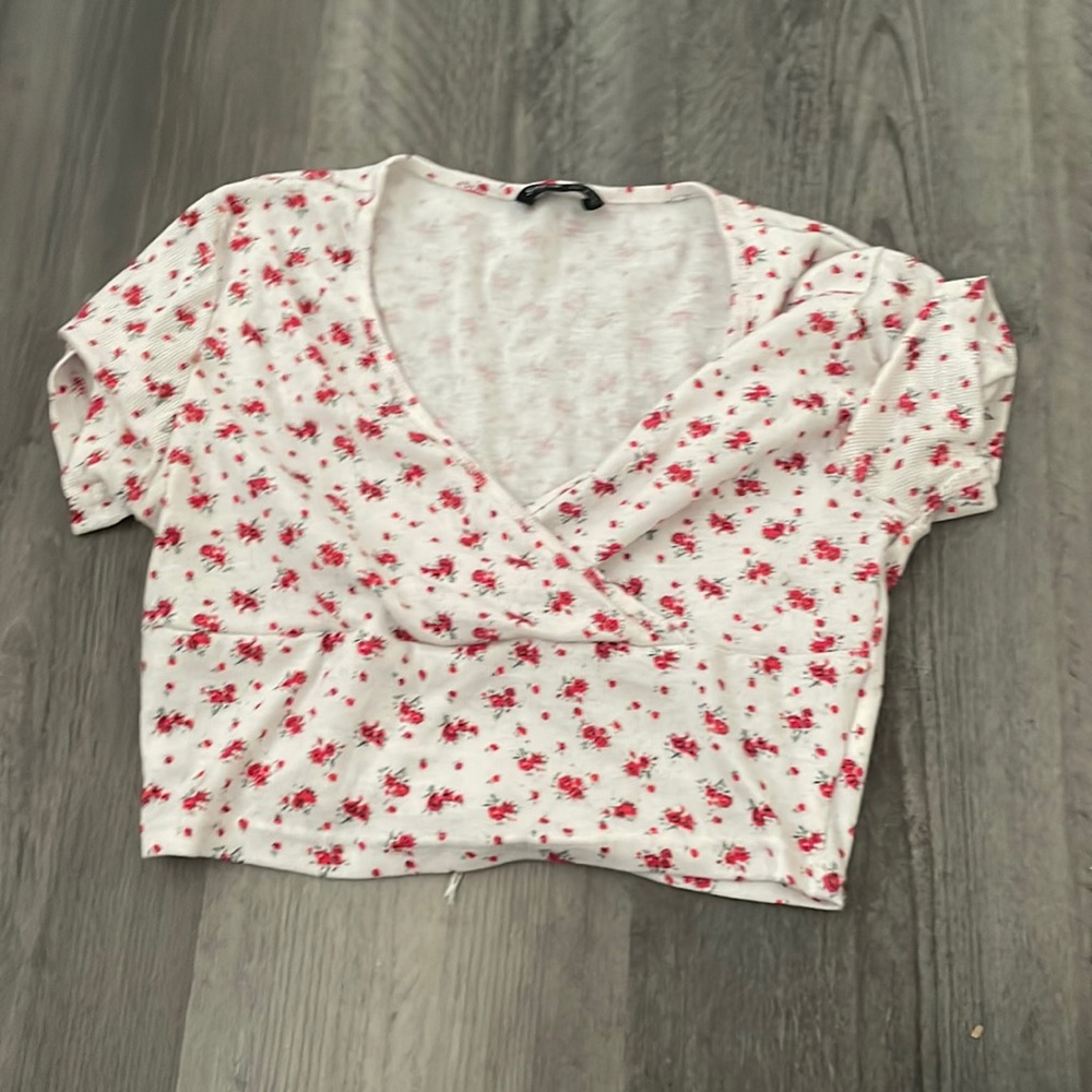 shein v neck crop top